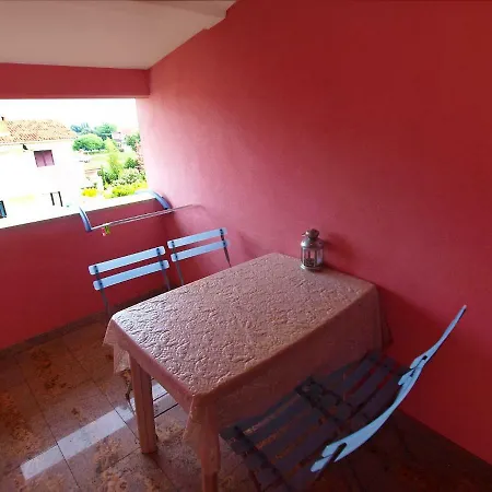 Romantika-4 Apartamento